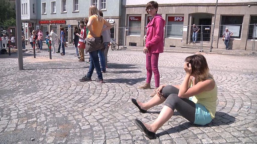 B&uuml;cherkette zum Umzug der Bibliothek