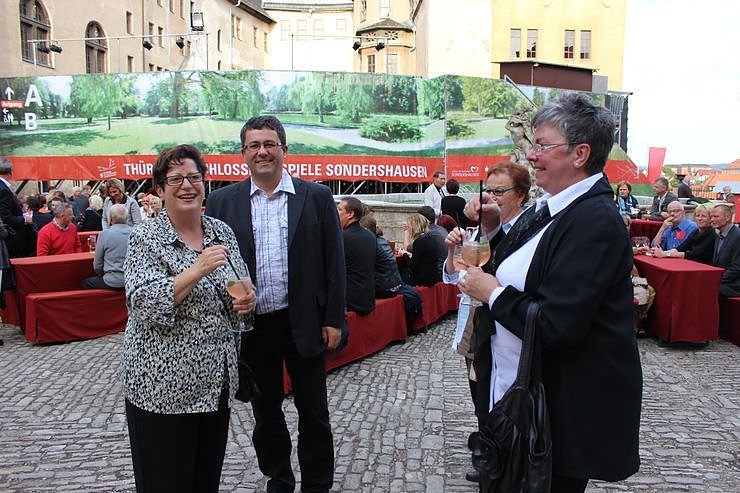 Prominente Premiereng&auml;ste