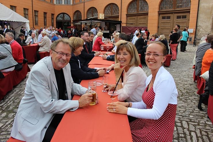 Prominente Premiereng&auml;ste