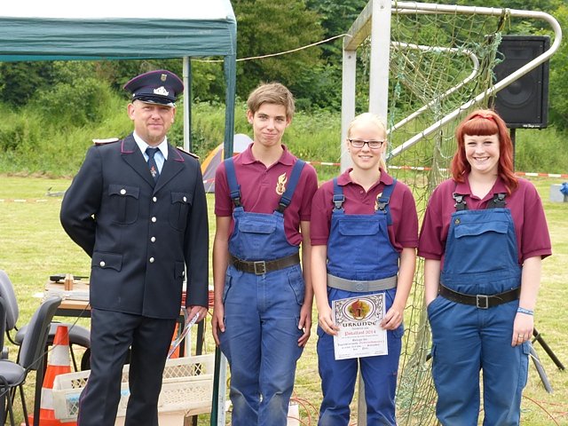 Nachwuchsfeuerwehren im Wettkampf