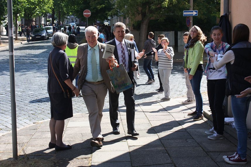 B&uuml;cherkette zum Umzug der Bibliothek