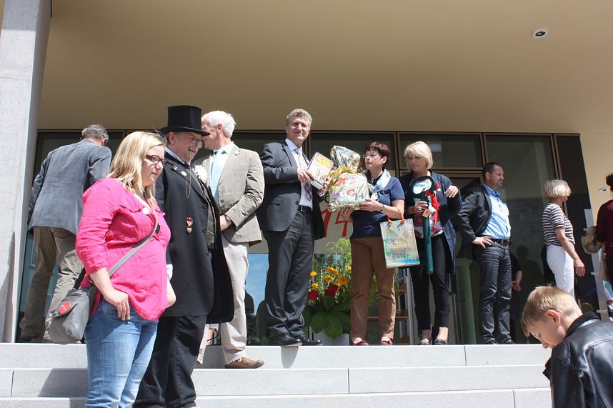 B&uuml;cherkette zum Umzug der Bibliothek