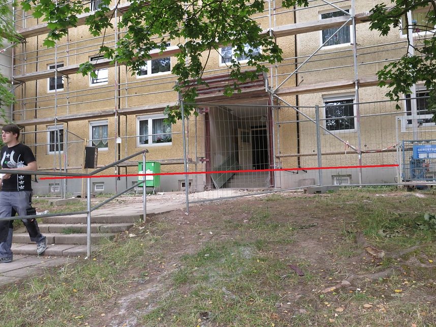 K&uuml;nftig wird bis zum roten Strich aufgesch&uuml;ttet