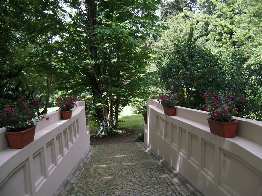 Parkfest: Verlobungsbr&uuml;cke