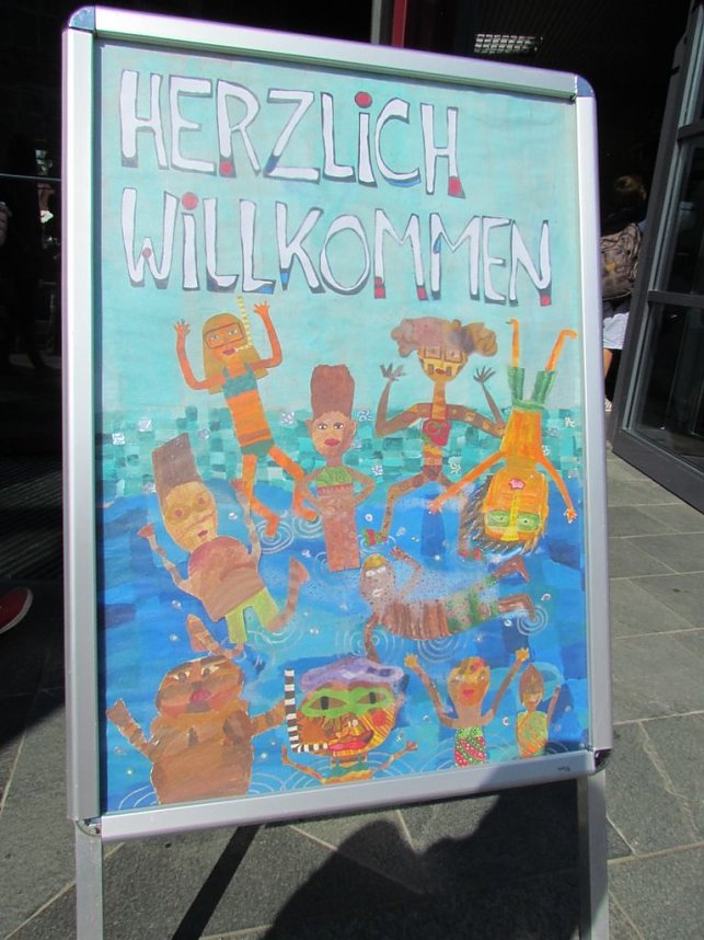 "Hundertwasser" &uuml;bergeben