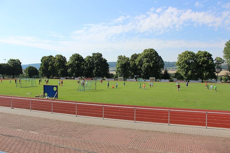 Volles Training bei der Fu&szlig;ballschule