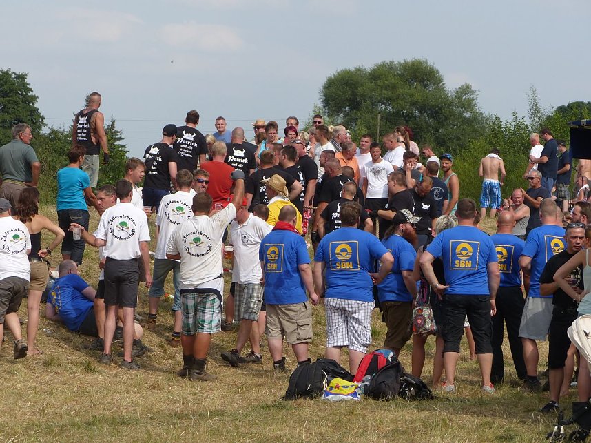 Tauziehen an der Helme