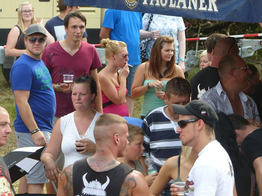 Tauziehen an der Helme