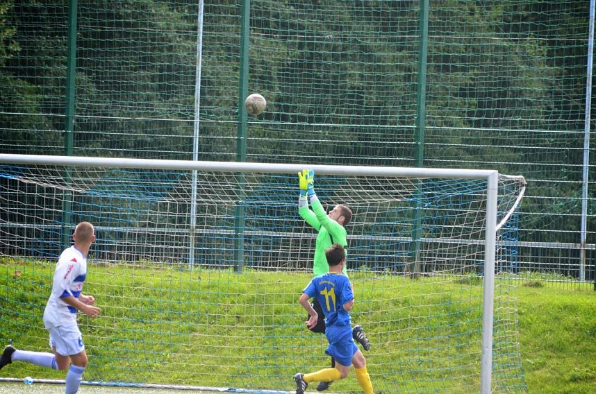 2:0-Sieg zum Einstand gegen Eisenberg