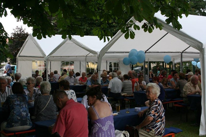 Nachbarn feierten mit der WBG