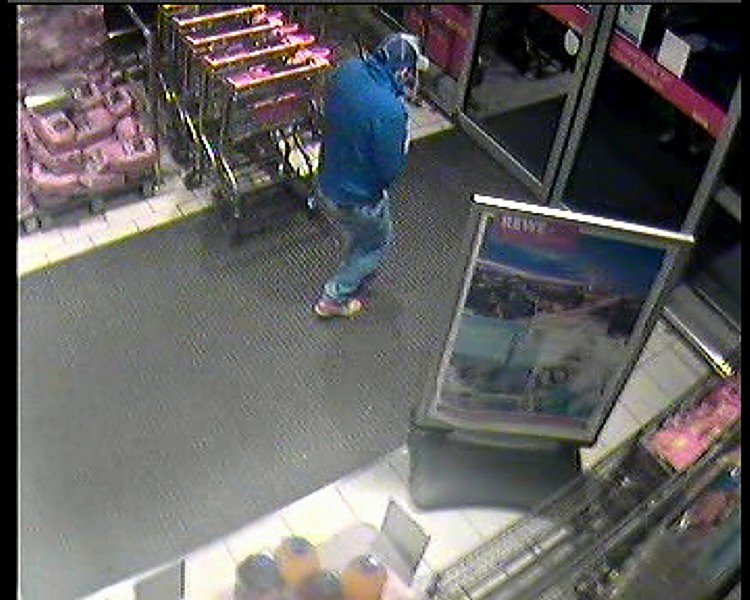 Hier gibt es eine Farbverf&auml;lschung durch die Kamera. Es handelt sich um eine blaue Jacke, wie auf Bild 01 zu sehen ist.