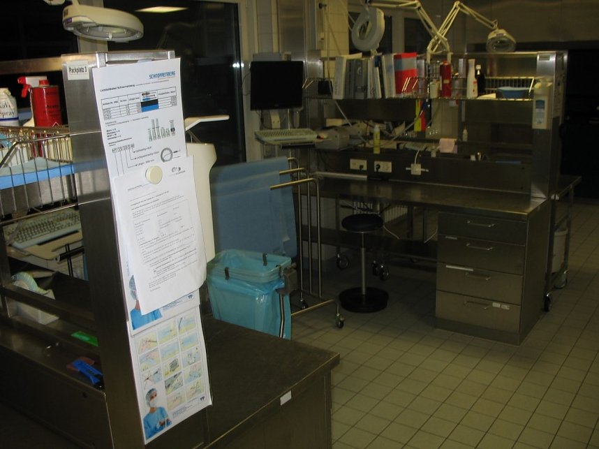 Blick in die zentrale Sterilisation des Klinikums