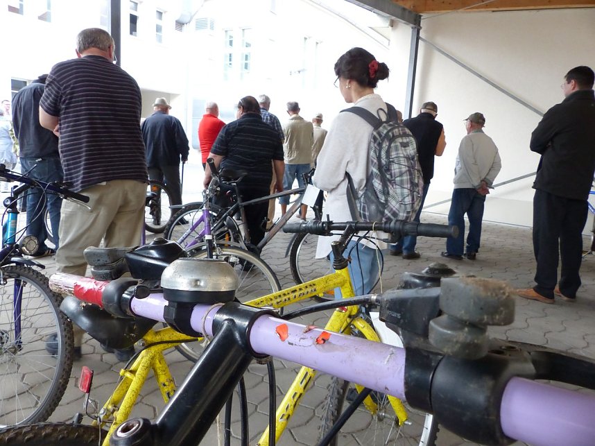 Fahrr&auml;der versteigert