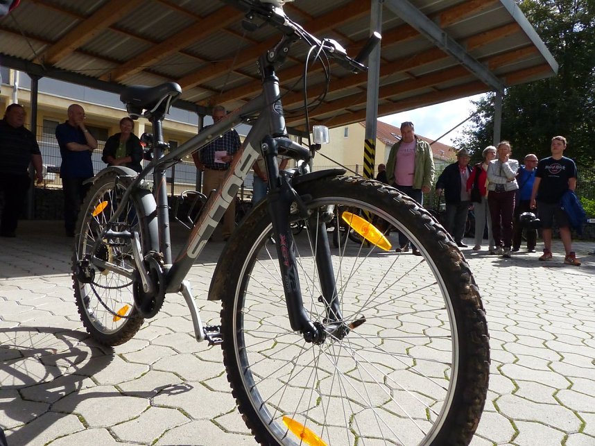 Fahrr&auml;der versteigert