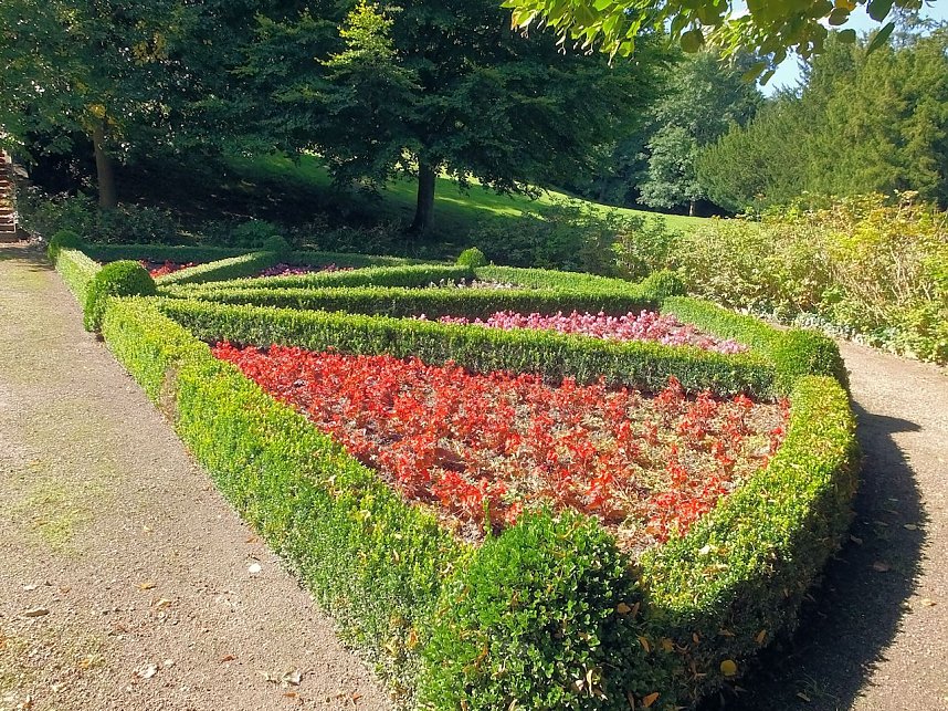 Schloss und Garten Ballenstedt