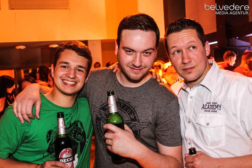 Party im Jugenclubhaus