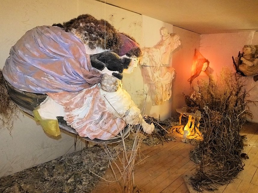 Sch&auml;tze im Schloss Ballenstedt