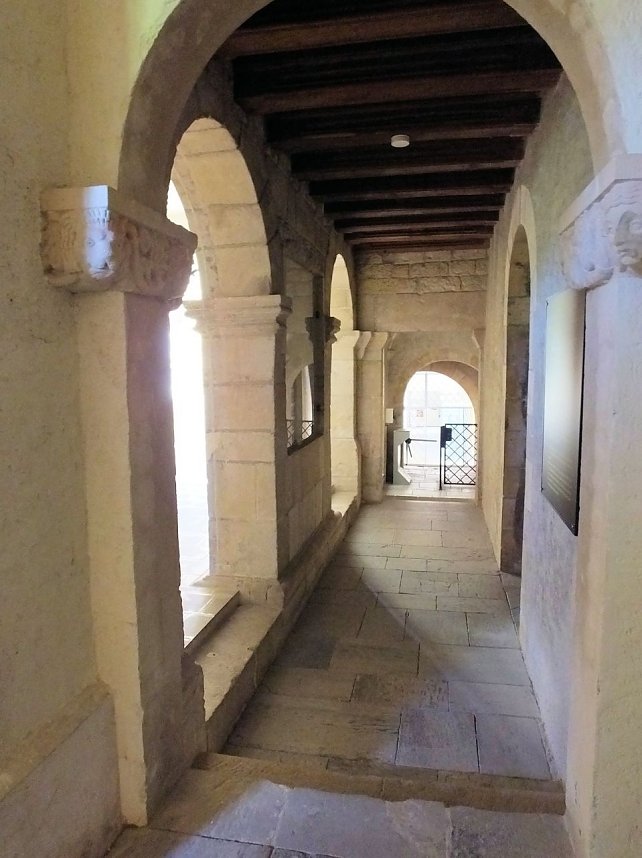 Sch&auml;tze im Schloss Ballenstedt