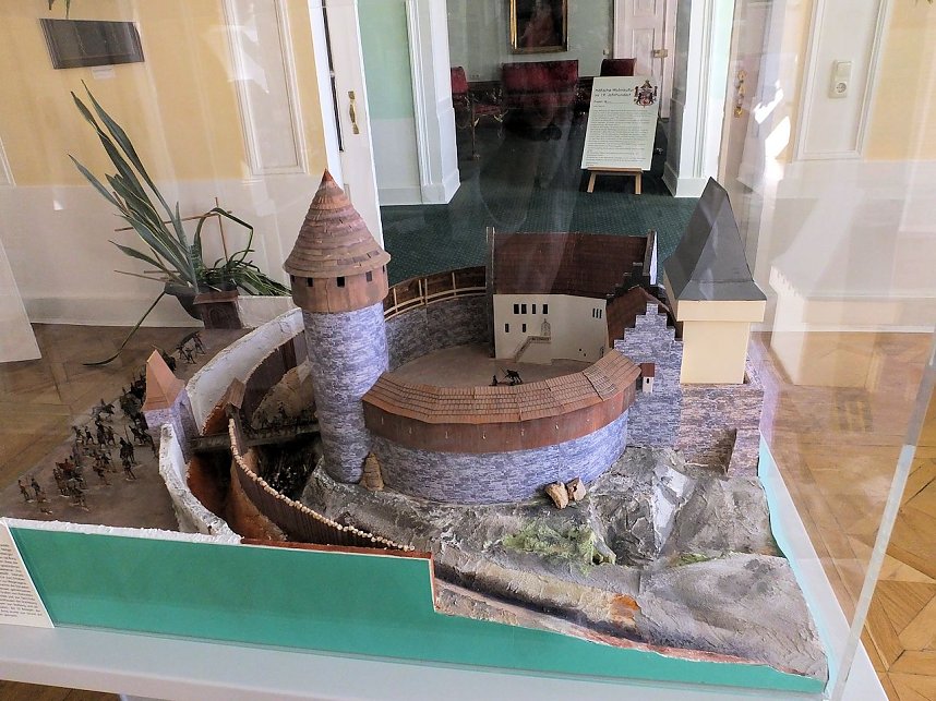 Sch&auml;tze im Schloss Ballenstedt