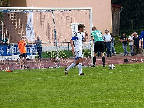 Wacker gewinnt in Meiningen 9:0