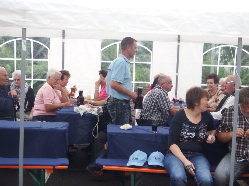 Mit Nachbarn gefeiert