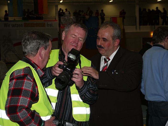 Die M&auml;nner beim Indoor