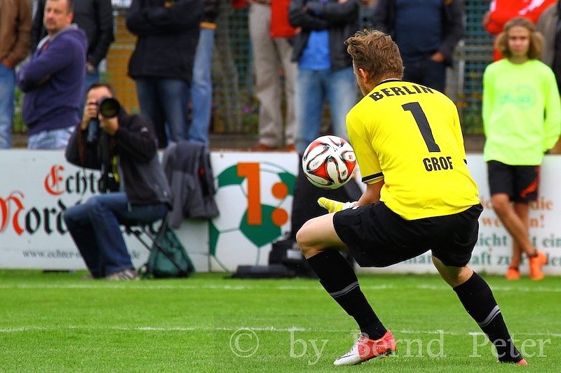 Wacker gegen Berliner AK