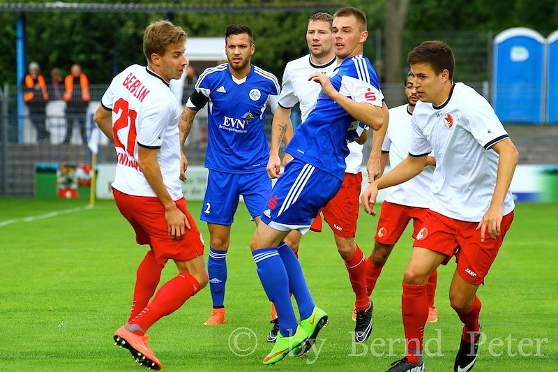 Wacker gegen Berliner AK