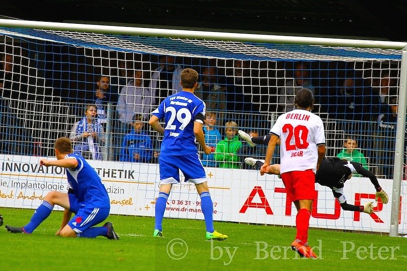 Wacker gegen Berliner AK