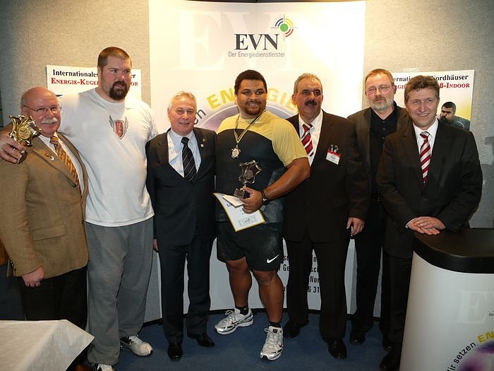 Die M&auml;nner beim Indoor