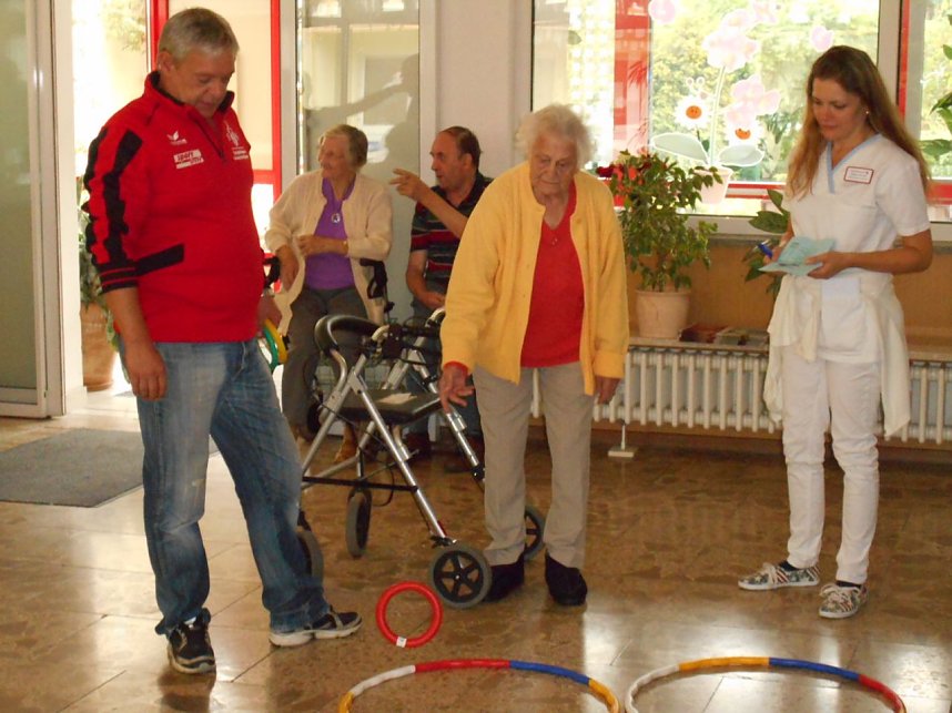 Sportfest im Pflegeheim