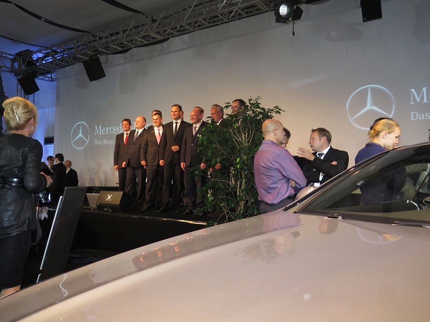 Premiere des S-Coup&eacute;