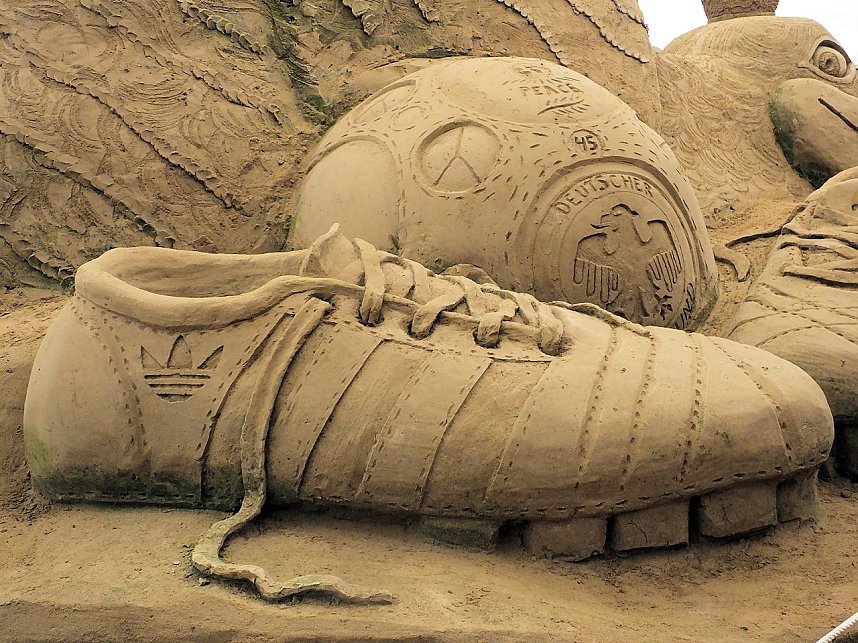 Alles aus Sand und Wasser