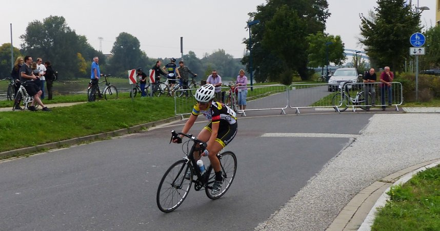 Toller Auftritt in Magdeburg: Sylvia sammelt ihre ersten Rennerfahrungen