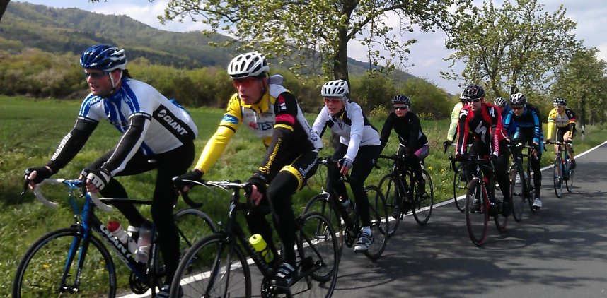 Radsportler danken Helferin