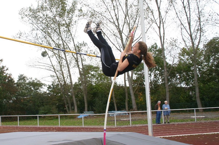 Herbstspringen auf dem Hohekreuz-Sportplatz