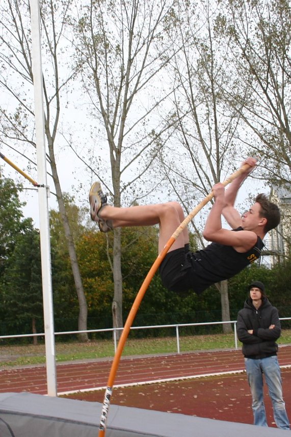 Herbstspringen auf dem Hohekreuz-Sportplatz