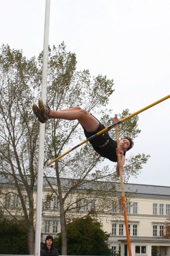Herbstspringen auf dem Hohekreuz-Sportplatz