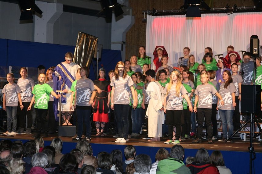 Musical in der Ballspielhalle