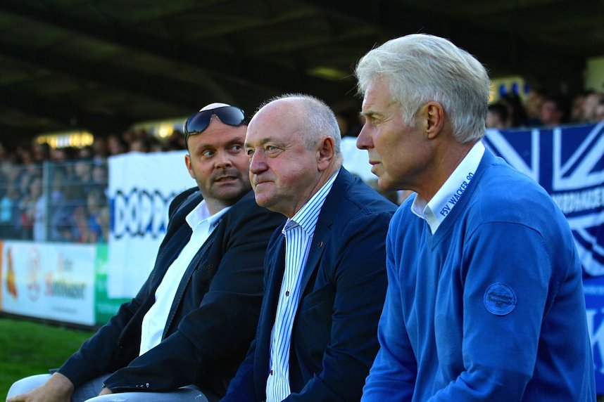 Wacker gegen Carl Zeiss - Fu&szlig;ballfest im AKS