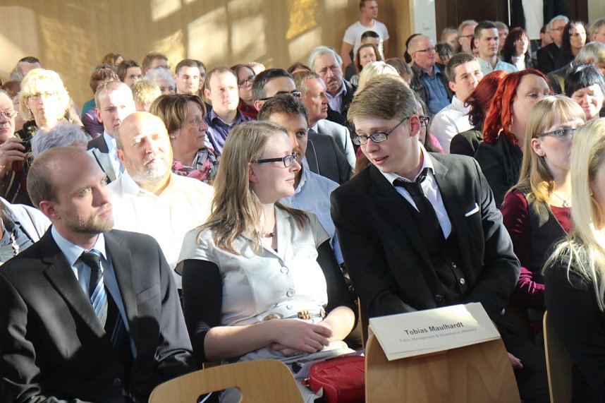 Bleiben sie sch&ouml;n akademisch