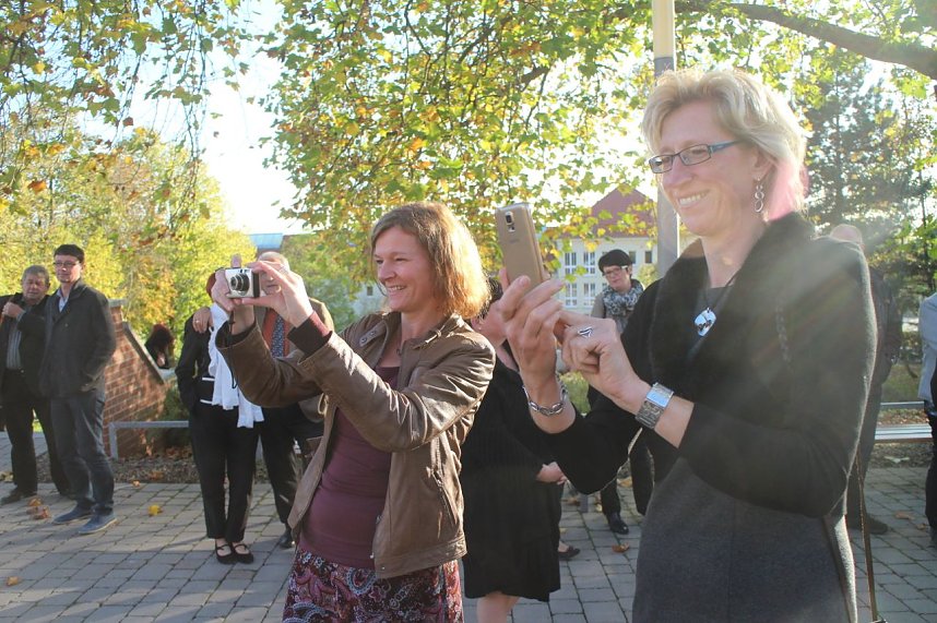 Bleiben sie sch&ouml;n akademisch