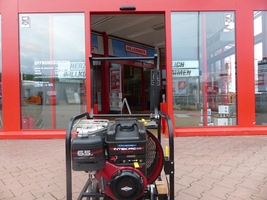 Brand im toom-Baumarkt in der Halleschen Stra&szlig;e