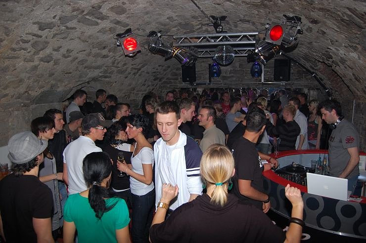 House Party im Grease am Grimmel. nnz-City Scout on Tour