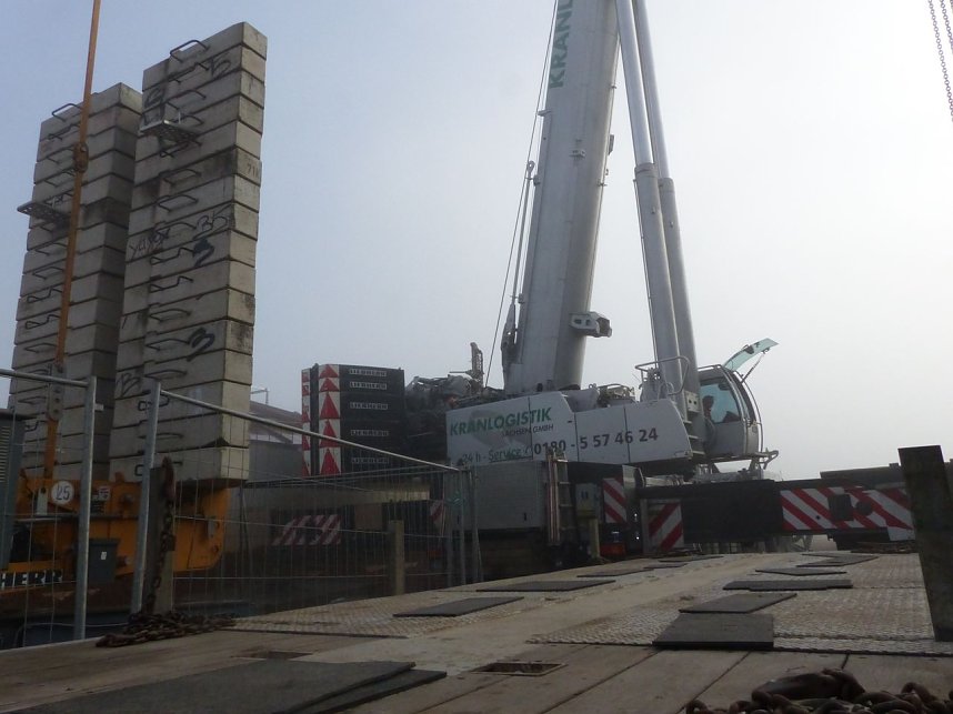 Der Deckel wird draufgesetzt