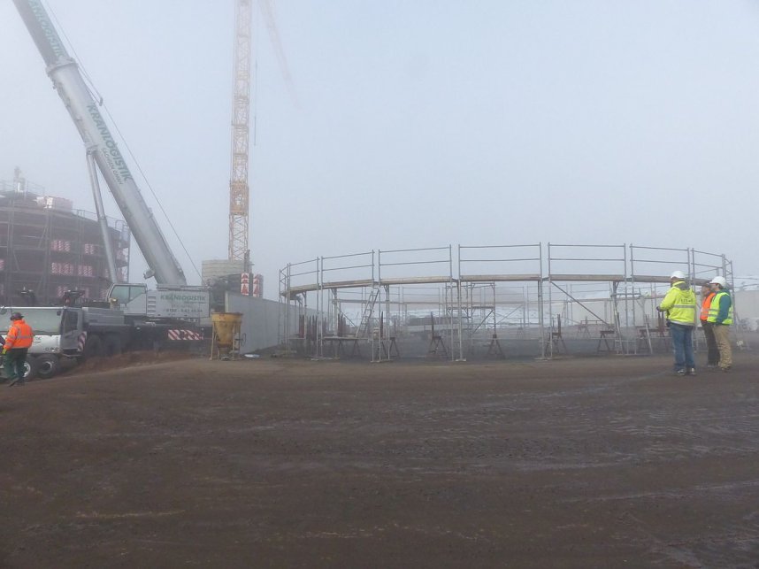 Der Deckel wird draufgesetzt