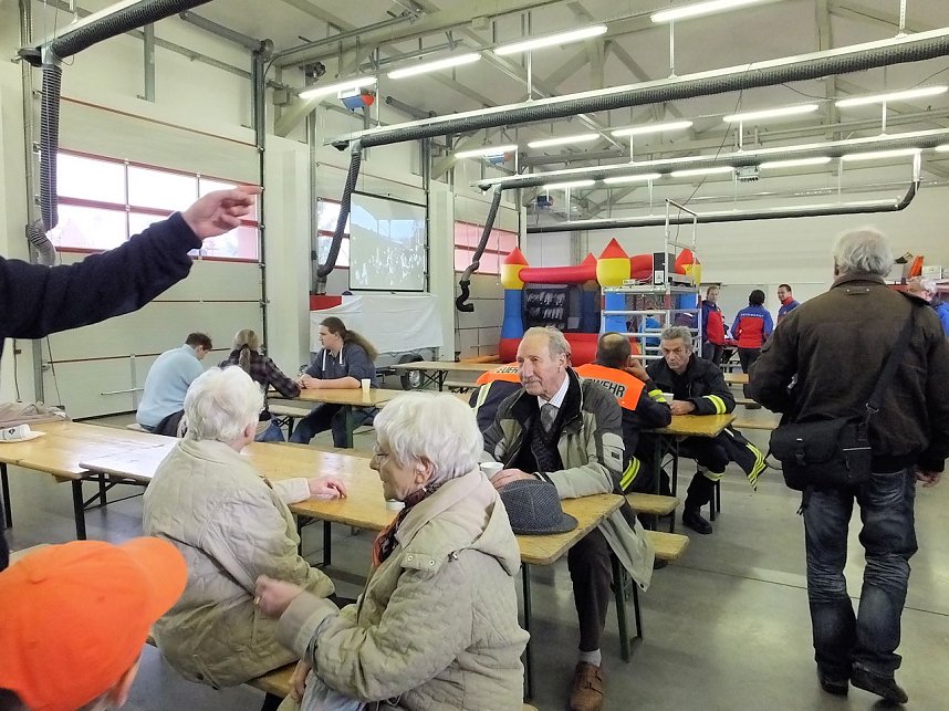 Taufe am Ellricher Bahnhof