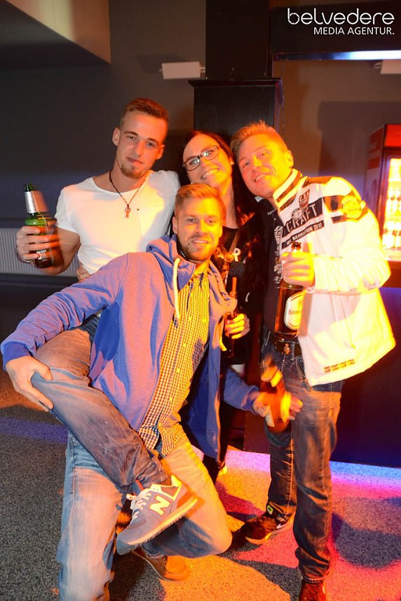 Party im Jugenclubhaus