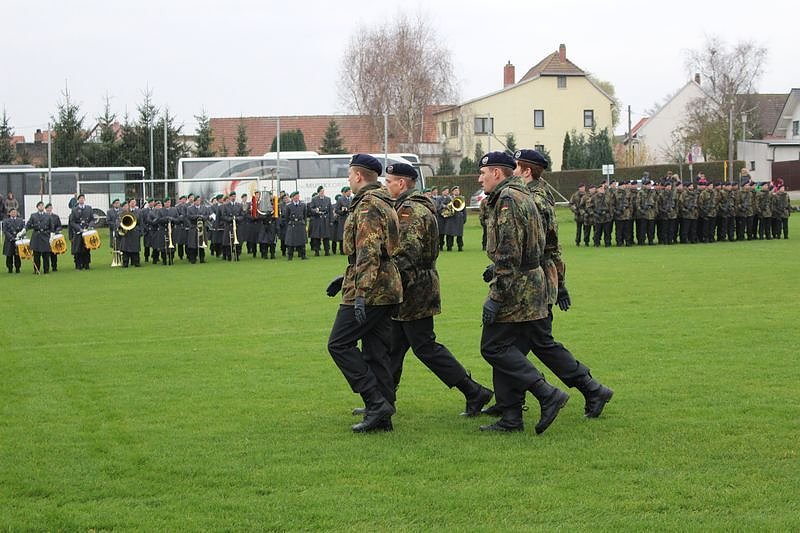 Neuer Lehrgang in Oberspier vereidigt