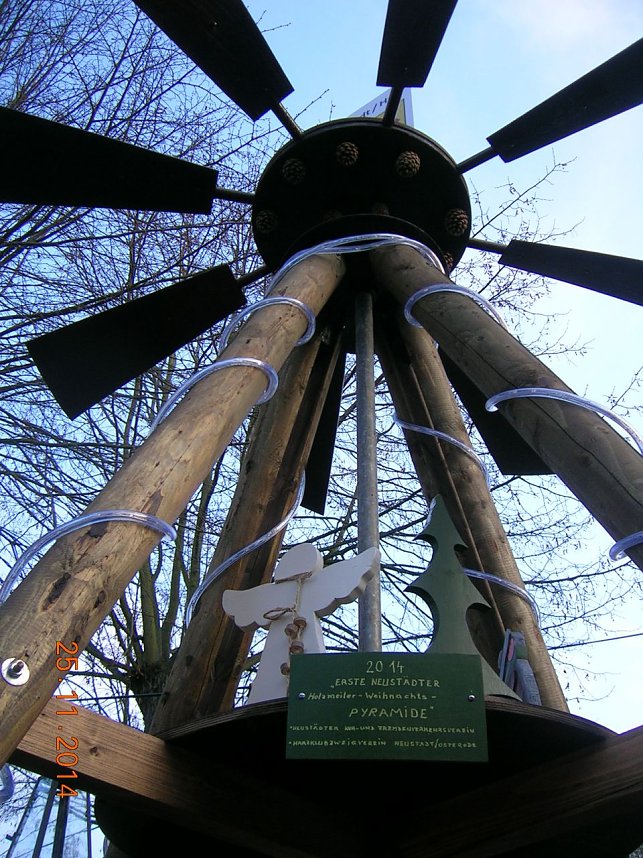 Neustadt bereitet sich auf die Adventszeit vor